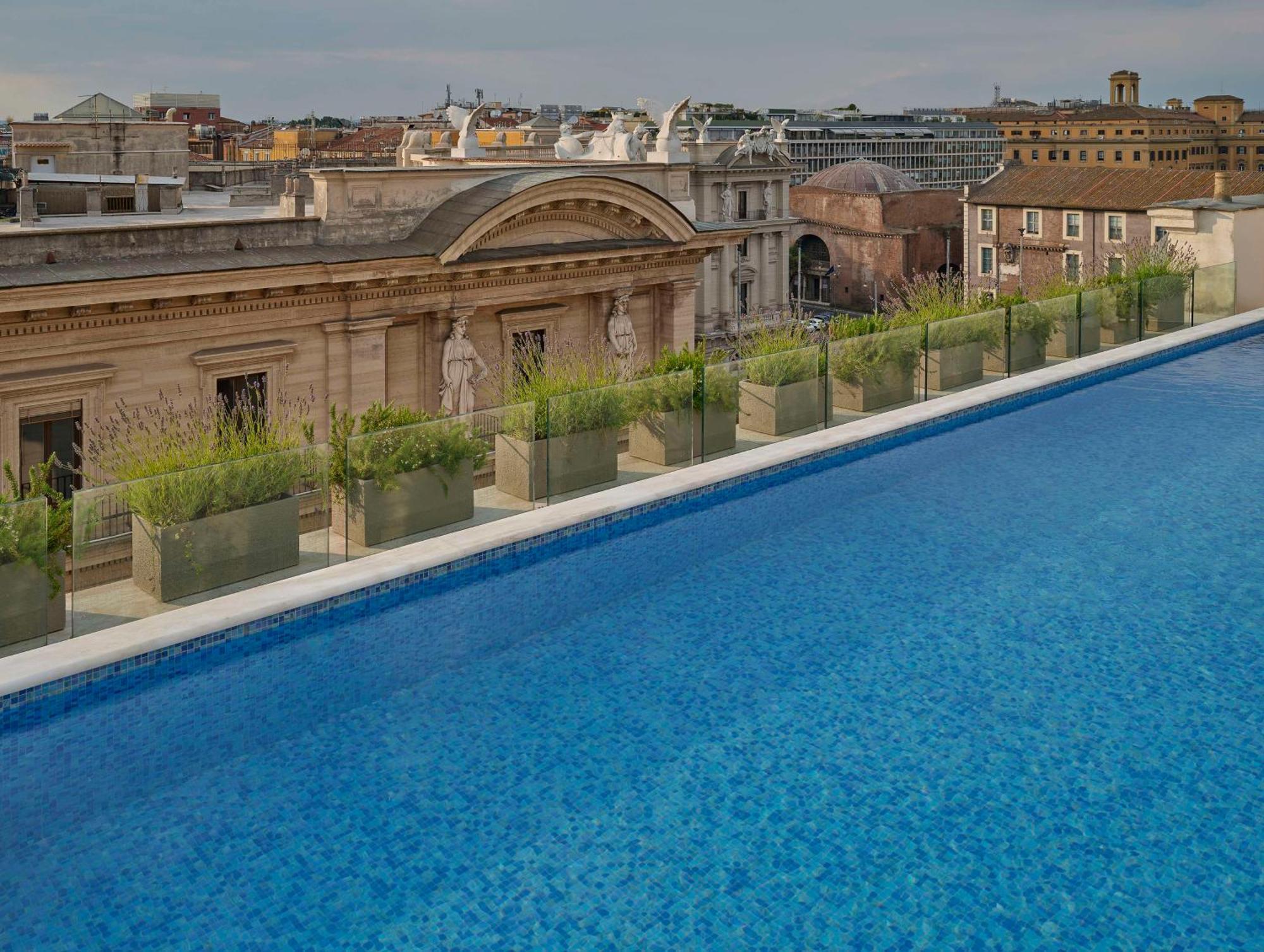 Anantara Palazzo Naiadi Hotel